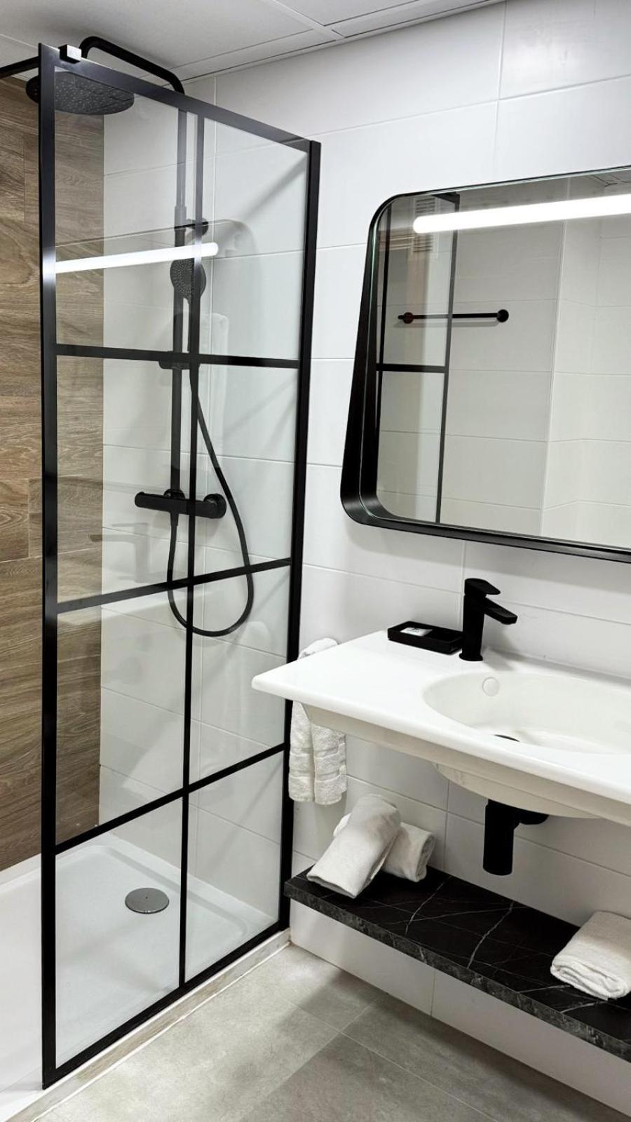 Eh - Apartamentos Heroismo Zaragoza Ngoại thất bức ảnh