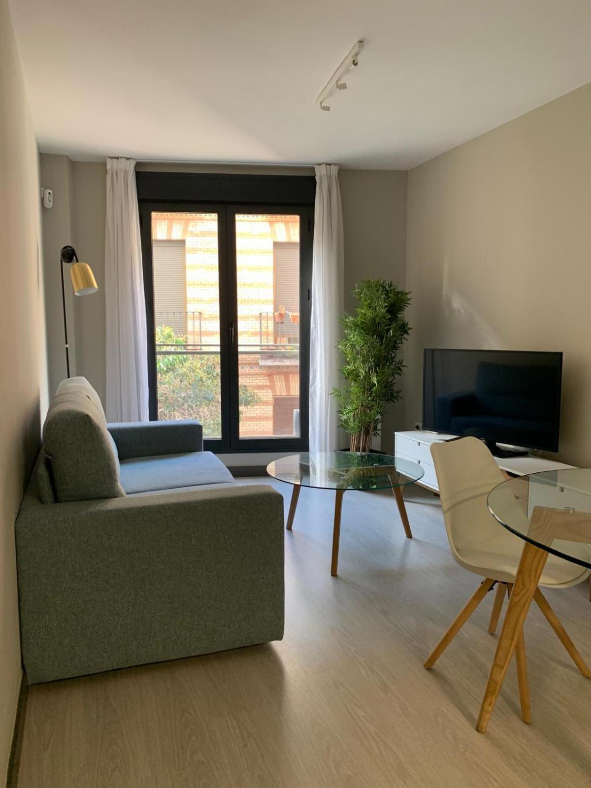 Eh - Apartamentos Heroismo Zaragoza Ngoại thất bức ảnh