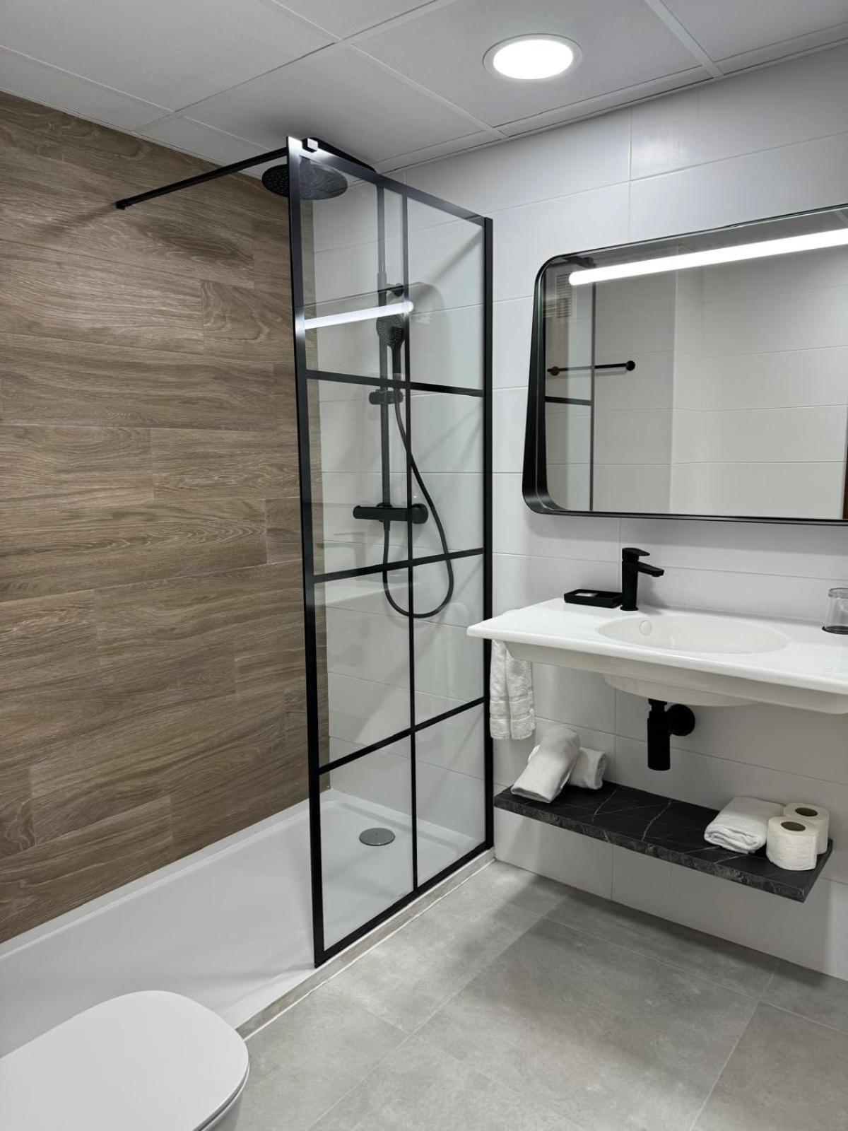 Eh - Apartamentos Heroismo Zaragoza Ngoại thất bức ảnh